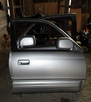 Двери задние,  передние на Toyota Hilux Surf 185